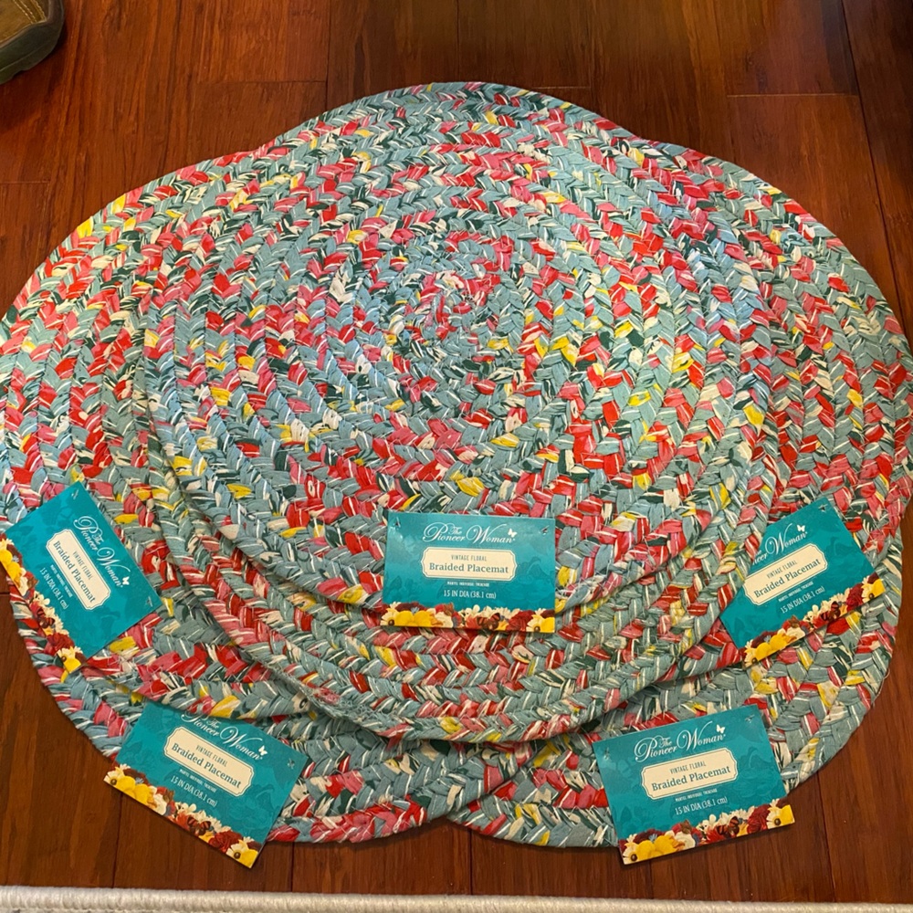 Pioneer Women Placemats